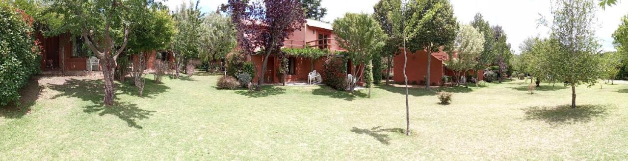 Los Almendros La Cumbre Luaran gambar