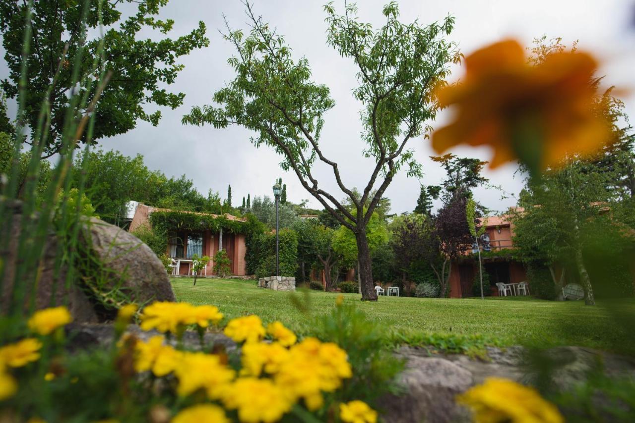 Los Almendros La Cumbre Luaran gambar